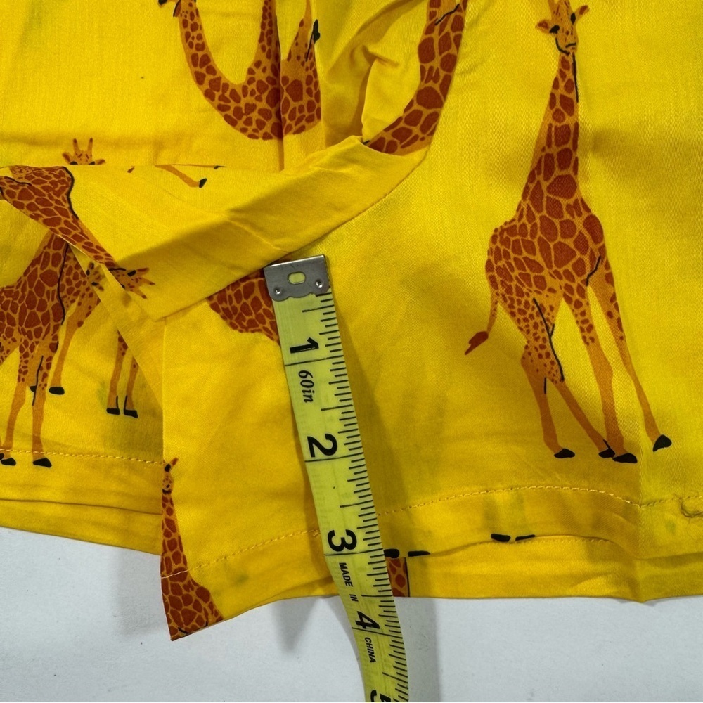 New ModCloth The Spring of Things Shorts Yellow Giraffes - Picture 6 of 8